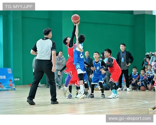 篮球少年用激情点燃生活的希望，篮球少年视频