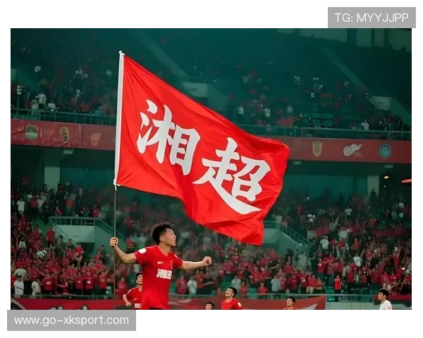 现场气氛炸裂，球迷支持热情高！，形容球迷的狂热的句子